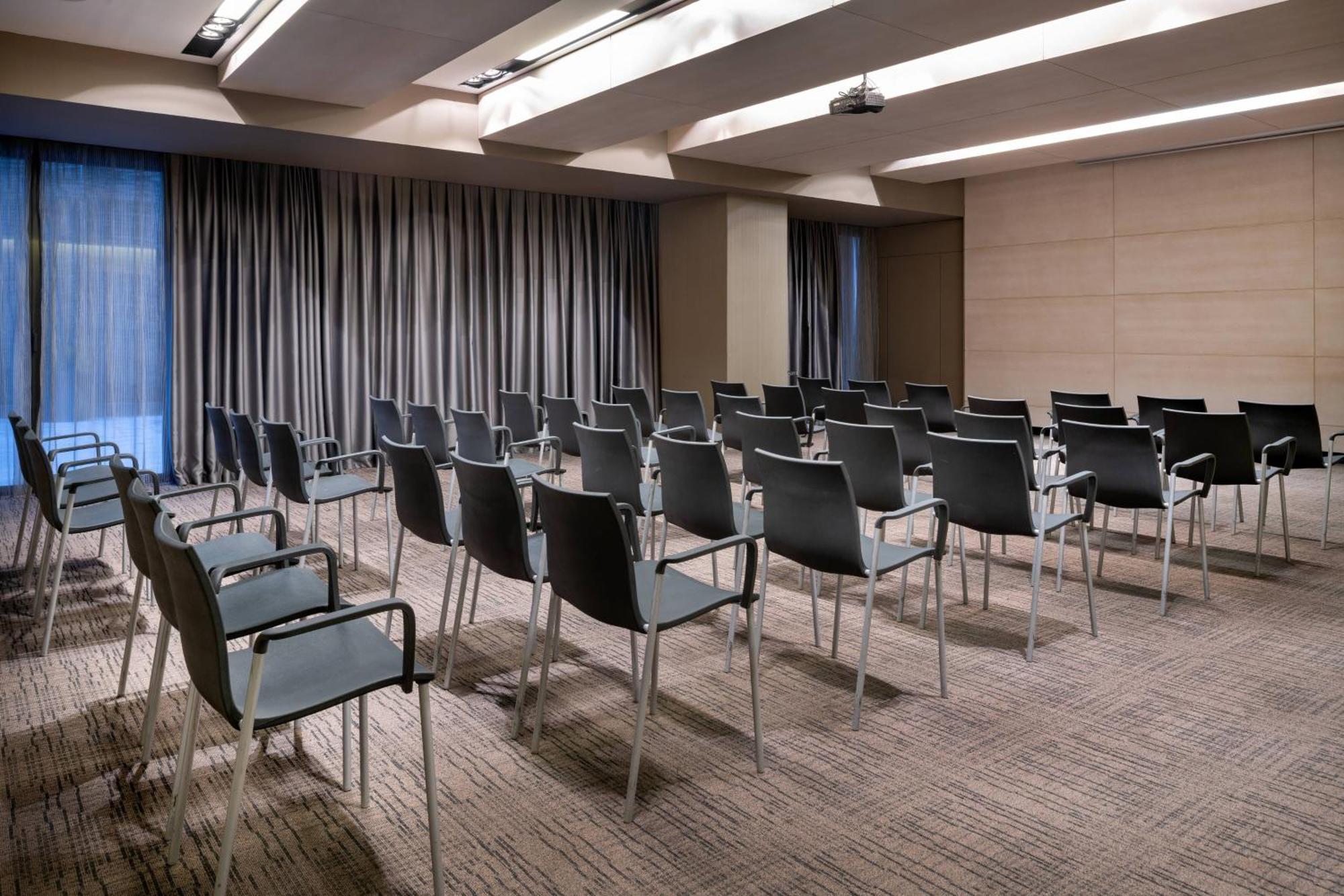 Ac Hotel Sants By Marriott Barcelona Zewnętrze zdjęcie