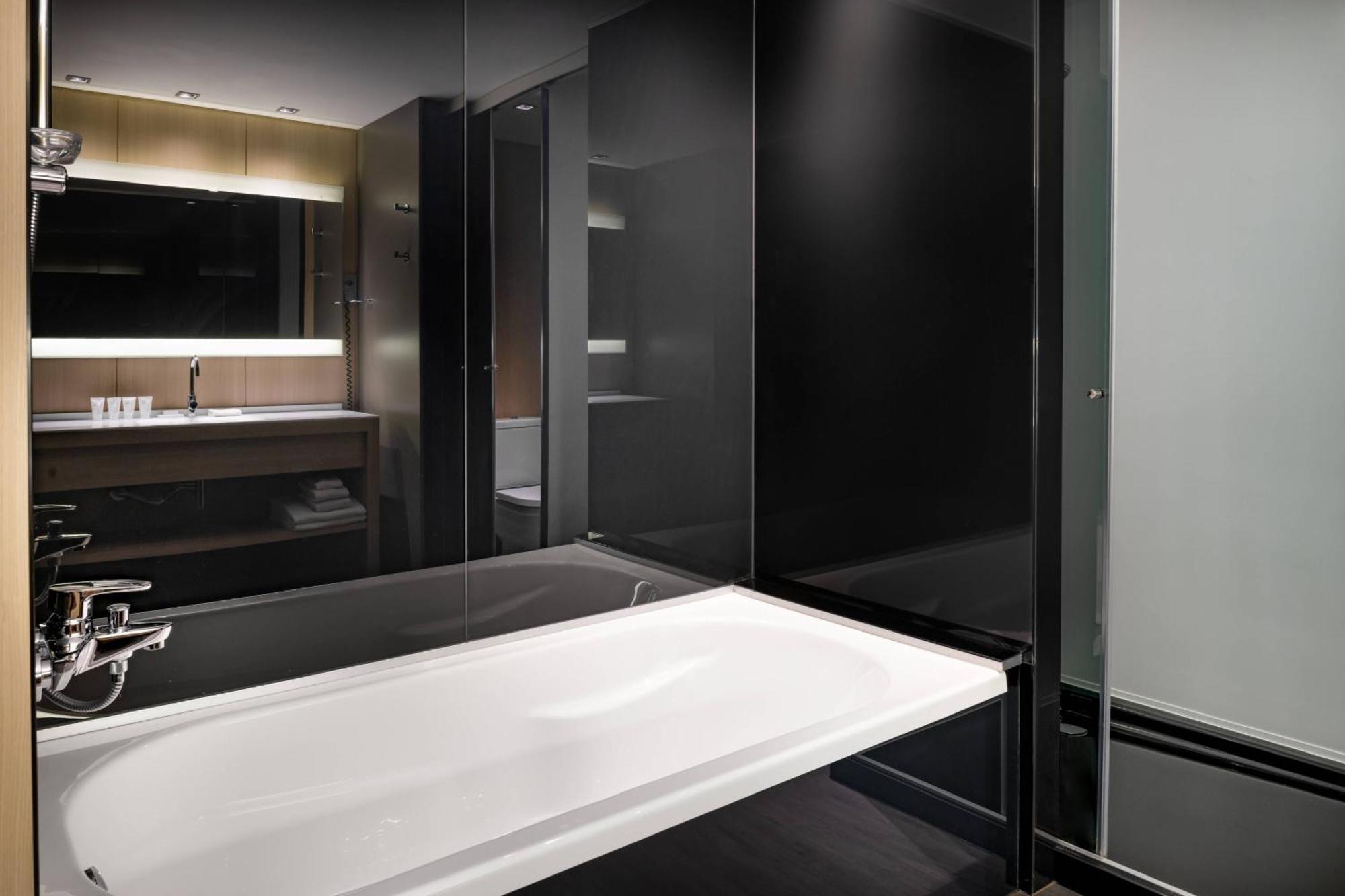 Ac Hotel Sants By Marriott Barcelona Zewnętrze zdjęcie