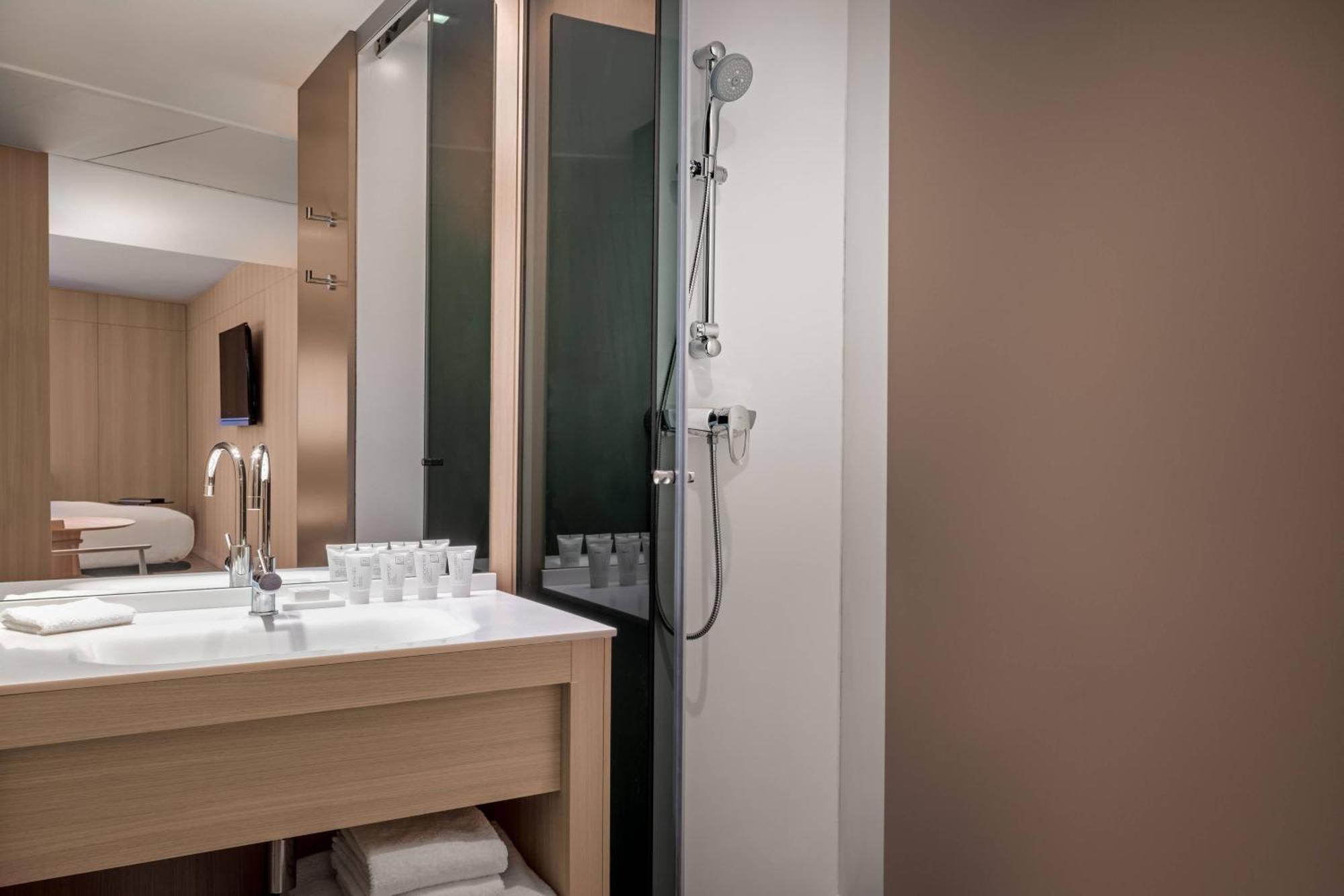 Ac Hotel Sants By Marriott Barcelona Zewnętrze zdjęcie