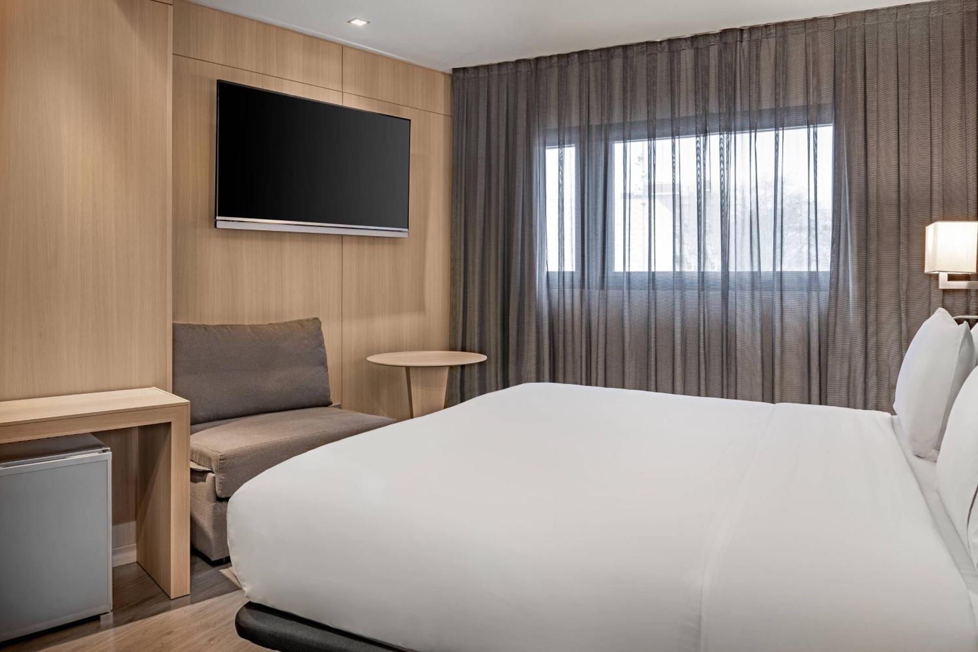 Ac Hotel Sants By Marriott Barcelona Zewnętrze zdjęcie