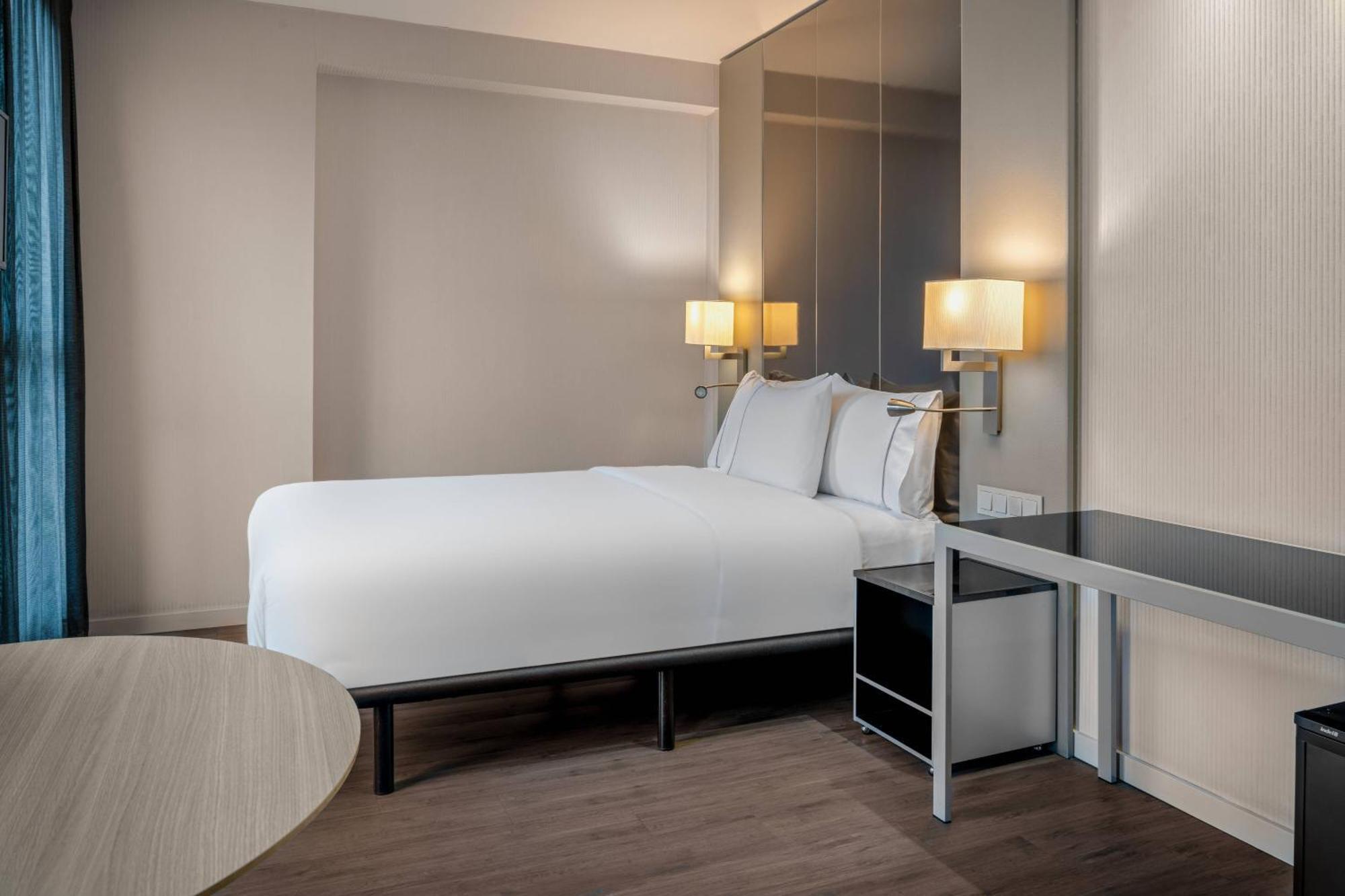 Ac Hotel Sants By Marriott Barcelona Zewnętrze zdjęcie