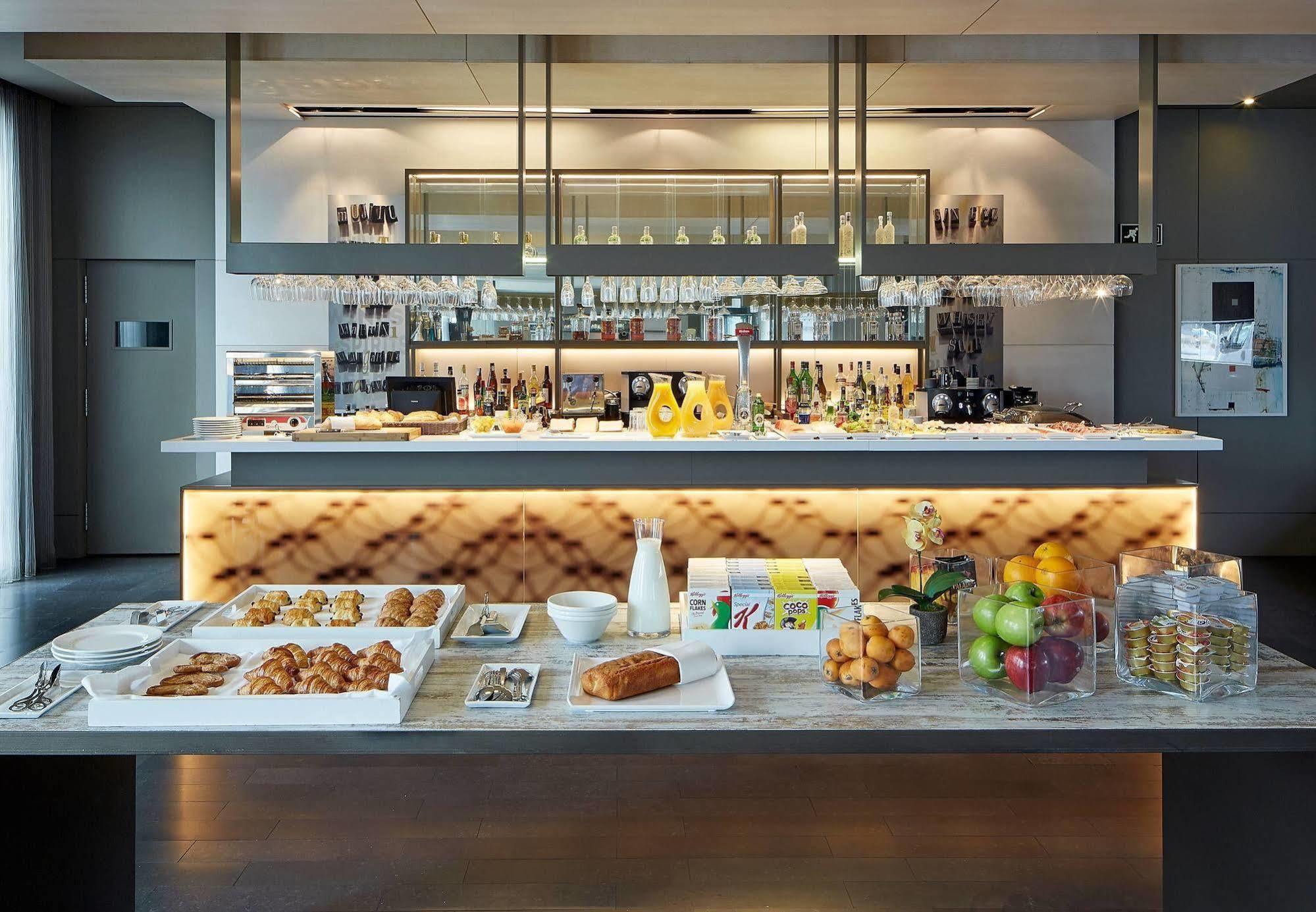 Ac Hotel Sants By Marriott Barcelona Zewnętrze zdjęcie
